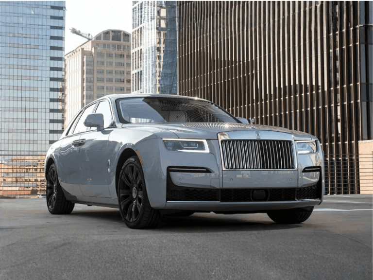 2024 Rolls-Royce Ghost Extended silver